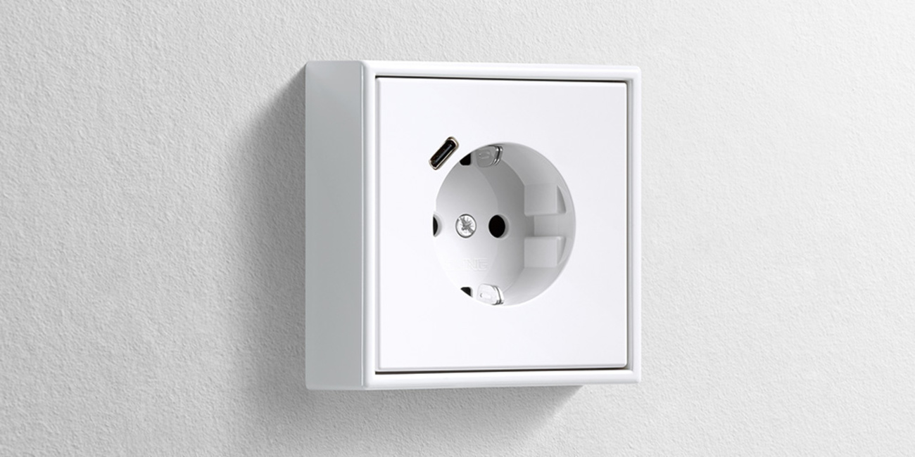 Erweiterter Anschlussraum für die Nachrüstung bei Elektro Kranz GmbH in Bosenbach